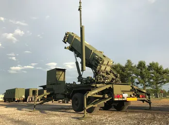 東山紀之が航空自衛隊千歳基地で“PAC3”を緊急取材!! 「日本を守ってもらっている」