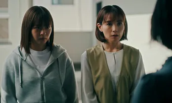 流産させてしまった秋田汐梨“琴音”の元に、莉子“蒼”と国仲涼子“遥”が謝罪しに行く<3年C組は不倫してます。>