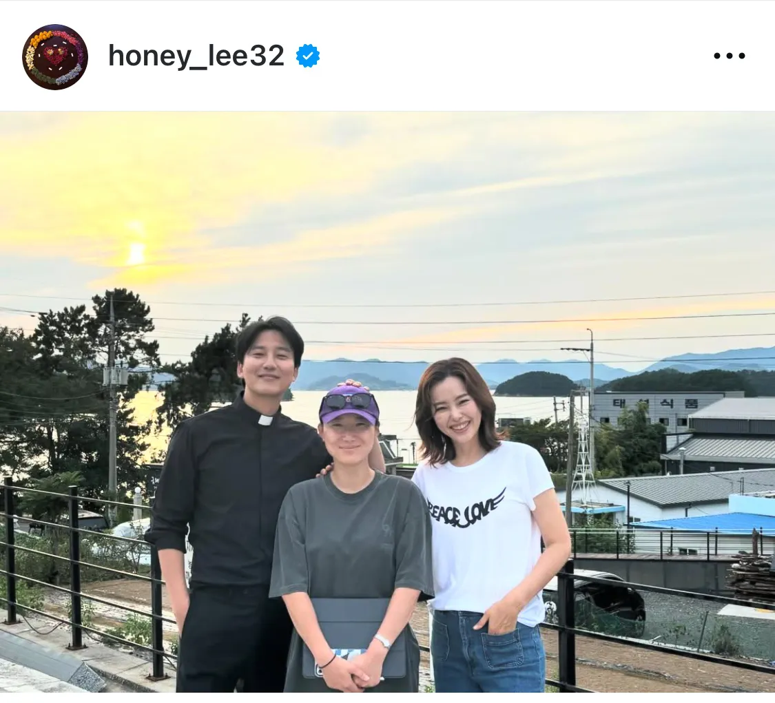 ※画像はイ・ハニ公式Instagram(honey_lee32)のスクリーンショット