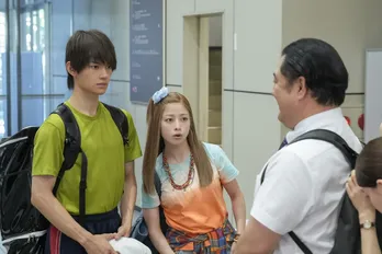 <明日のおむすび>橋本環奈“結”、阪神・淡路大震災の炊き出しで何が出されていたのかを聞き取り調査する