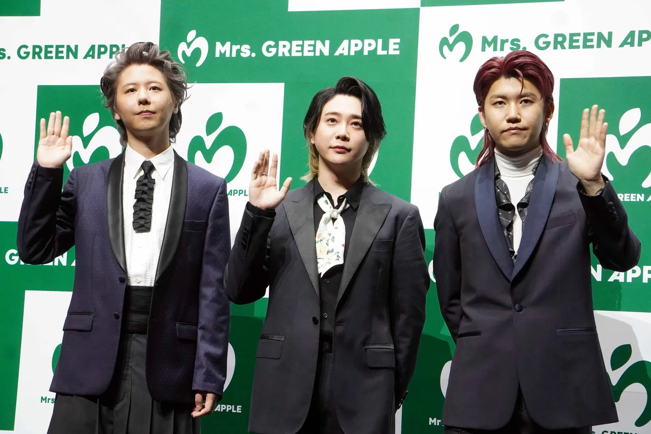 記者発表を行ったMrs. GREEN APPLE