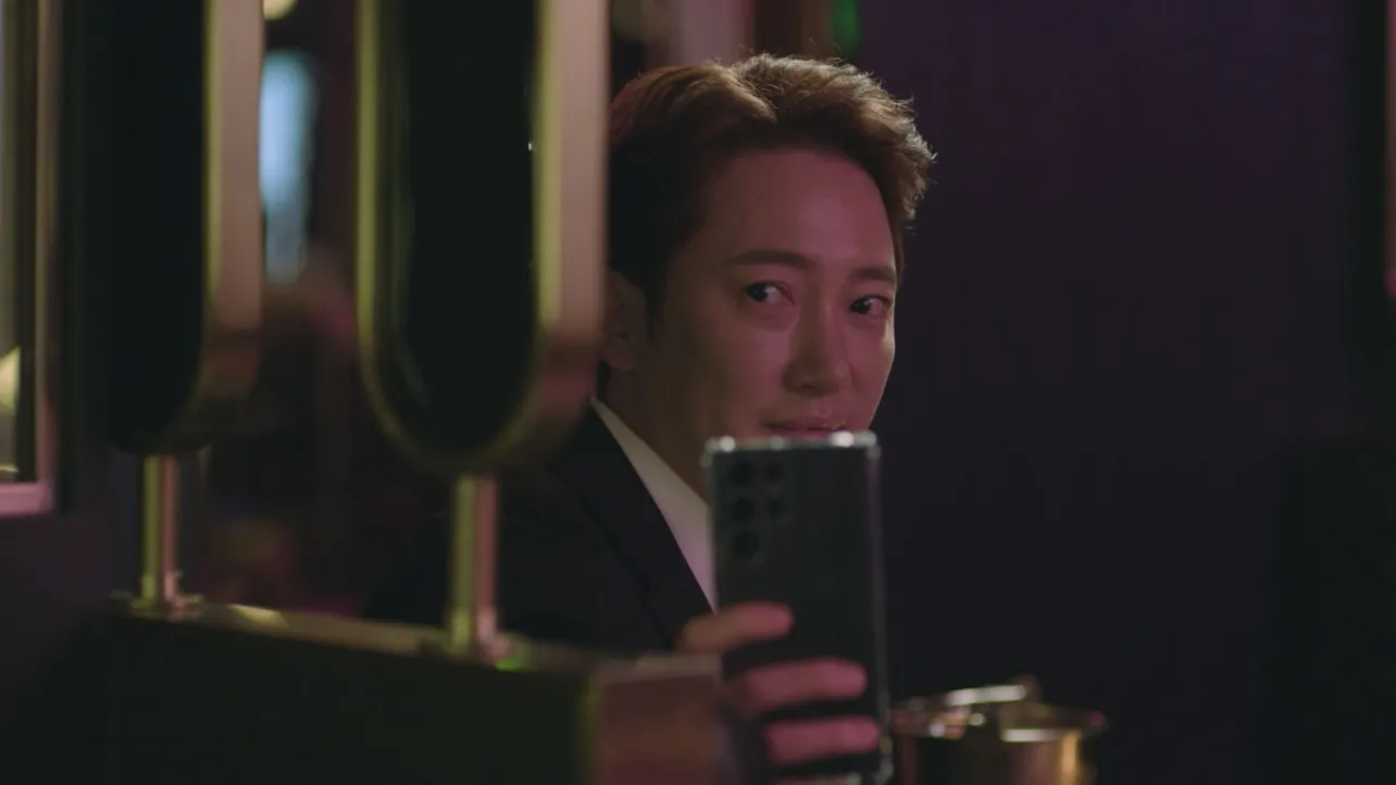 「優雅な帝国」