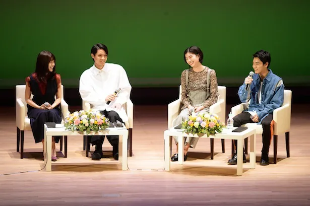 イベントに出席した有村架純、磯村勇斗、佐久間由衣、泉澤祐希(左から)