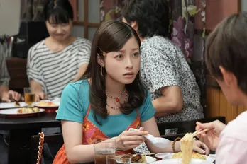 <明日のおむすび>橋本環奈“結”、佐野勇斗“翔也”から何げなく結婚しようと言われる