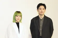 奈緒、“レタス頭”な髪色挑戦に「結構いいんじゃないかな(笑)」松田龍平とW主演＜東京サラダボウル＞