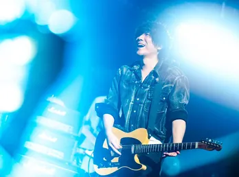 back number、初の対バンLIVEツアーで32万人動員…ゲスト・クリープハイプとお互いへのリスペクト&ライバル意識を明かす