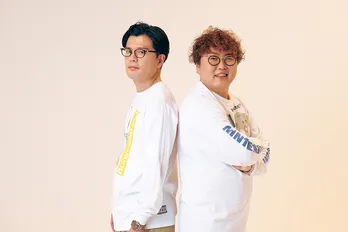 大ブレイクのお笑いコンビ・マユリカ「いままでで一番スピード感のあった1年だった」、初の単独冠番組について語りつくす