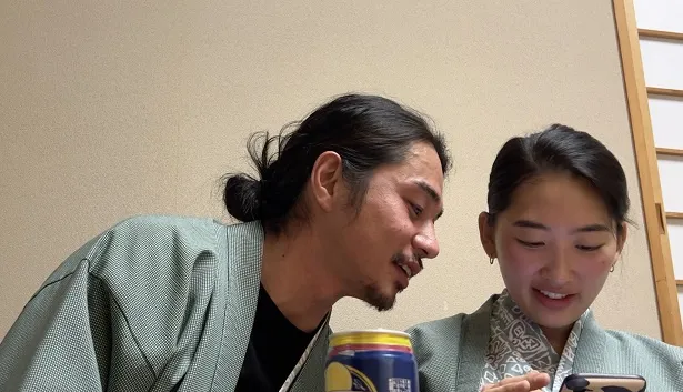 【写真】初のメディア出演となる東出昌大夫妻