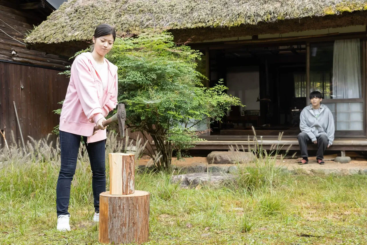 火曜ドラマ9「アリスさんちの囲炉裏端」第1話より