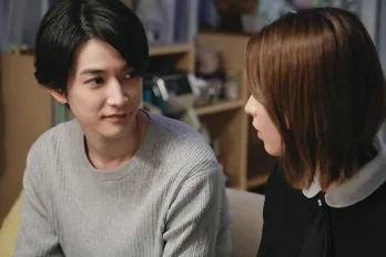 渡邊圭祐“由貴也”、瀧本美織“絵理香”の告白に「さっきから何言ってんの？」“ドロドロ復讐劇”初回から衝撃展開に「ラストの告白えぐい」＜財閥復讐＞