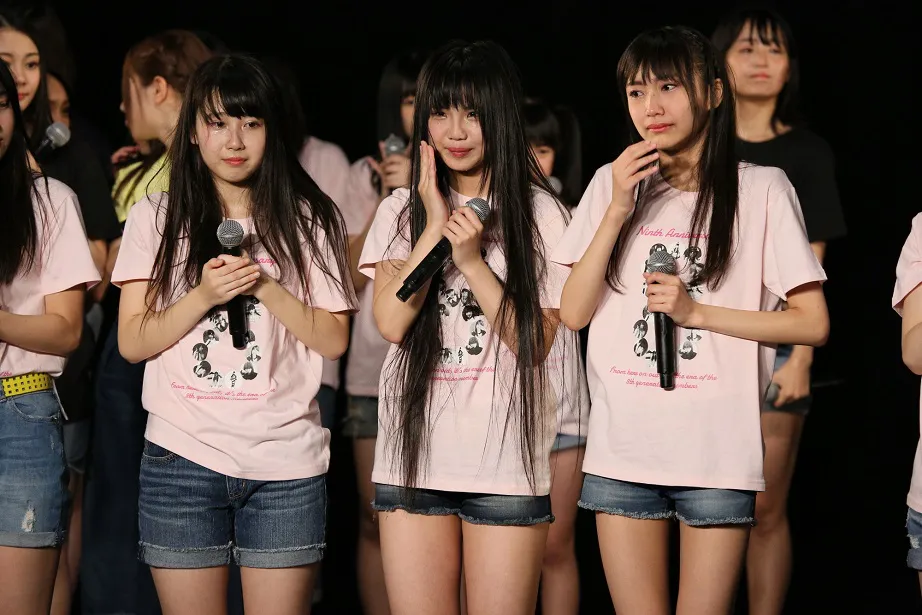 SKE48劇場デビュー9周年特別公演。チームSへの昇格が決定した井上瑠夏、北川愛乃、野村実代(写真左から)