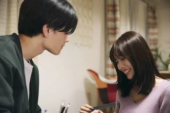 武藤潤“一顕”、秋田汐梨“かおり”の首元にキスするも拒まれる姿が切ない＜ふったらどしゃぶり＞