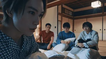 藤原樹“吟”、枕元に突如現れたキャラ強“日本酒”たちにギョッ「驚きの表情がかわいい」と反響<あらばしり>