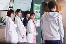 芳根京子“まどか”に訪れる初めての試練と仲間との衝突「分かんないから苦しいんだよ」<まどか26歳、研修医やってます!>