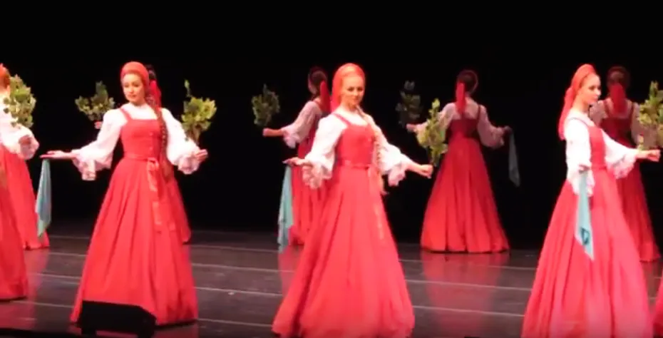 ロシアの民族舞踊団