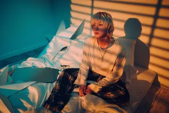 BTS・JINがドラマ「星がウワサするから」挿入歌「Close to You」発表、甘い歌声で時空を超えた愛を歌う