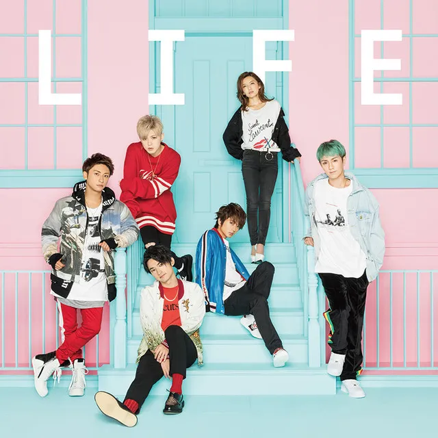 AAAのシングル「LIFE」【CD＋DVD＋スマプラ】ジャケット