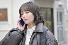 自身の出生に疑問を抱き始める広瀬すず“心麦”…松山ケンイチ“松風”は手に入れた資料に驚愕<クジャクのダンス、誰が見た?>