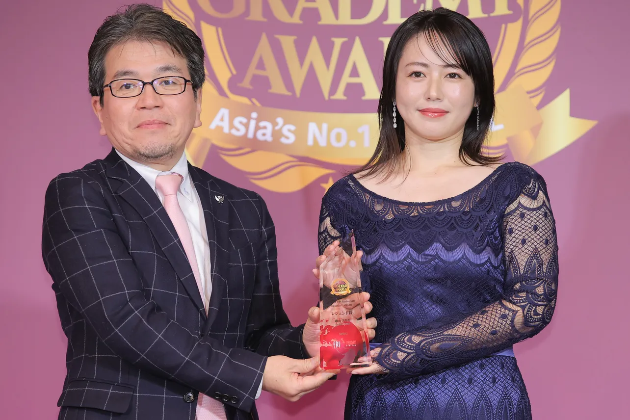 FRIDAY創刊40周年記念企画「グラデミー賞発表・受賞セレモニー会見」より