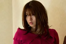 <家政夫のミタゾノ>伊野尾慧“光”がセミロングのウィッグをつけた“美少女姿”を披露 松岡昌宏“三田園”は“パパ活女子”の家庭に着任