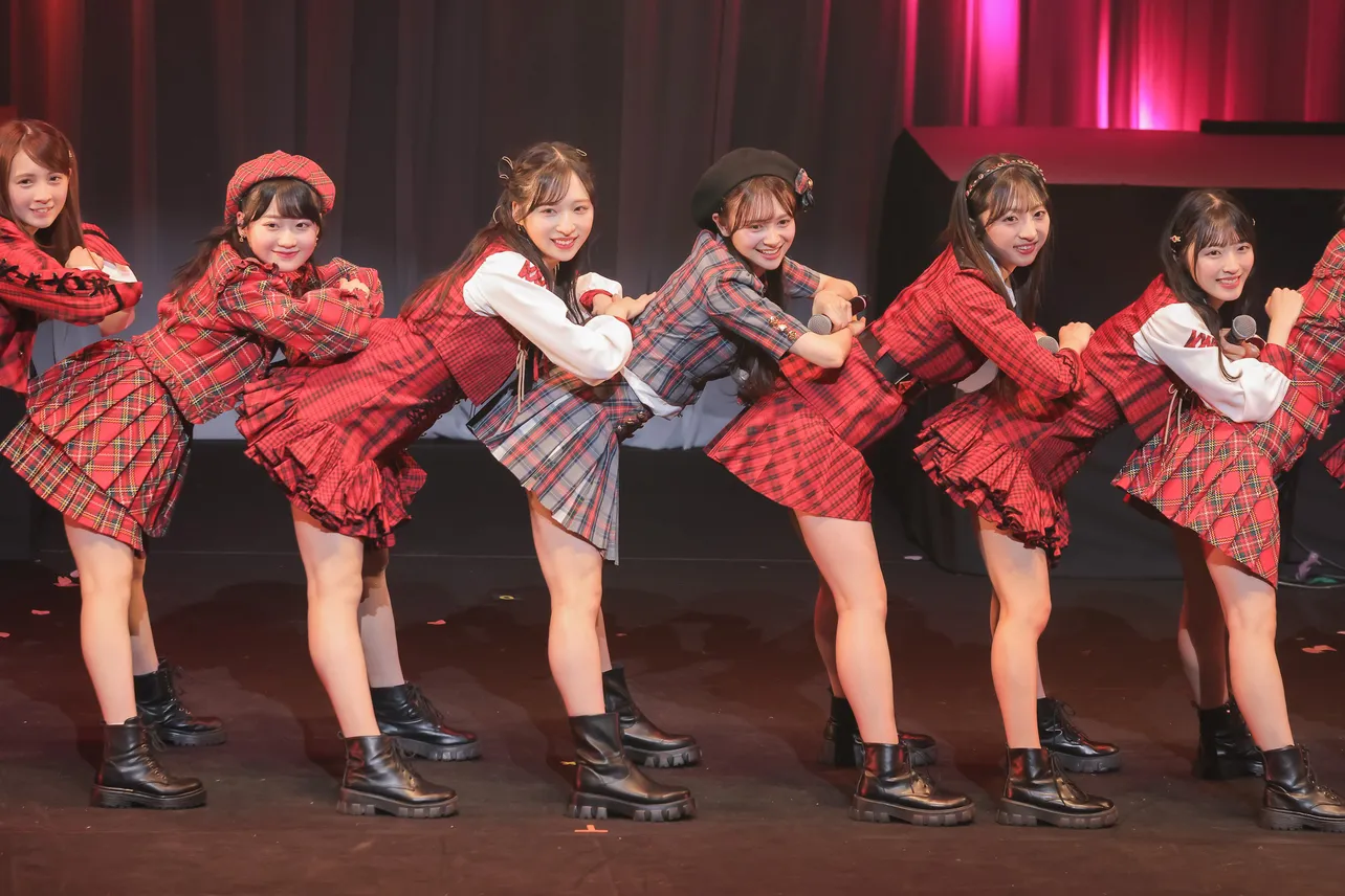 「AKB48 20th Year「なんてったってAKB48」歌謡祭 in 品川ステラボール」千秋楽より