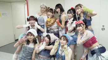 BEYOOOOONDS、新体制で臨む武道館ライブの裏側に密着　西田汐里「このメンバーでの集大成を届けたい」＜Behind The Scenes＞