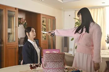 佐々木希“紗智子”と向里祐香“樹利亜”のつながりが明らかに「復讐はここから」　渋谷凪咲“麗奈”の止まらない凶行＜地獄の果てまで連れていく＞