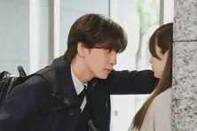 藤井流星“塩谷”「佐藤さんのことも食べさせて」紺野彩夏“楓”との交際がスタート＜キスでふさいで、バレないで。＞