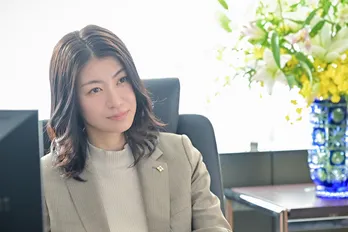 瀧内公美が語る“展開が読めない役”の難しさ 広瀬すず“心麦”は「より芯が通った強い存在」<クジャクのダンス、誰が見た?>