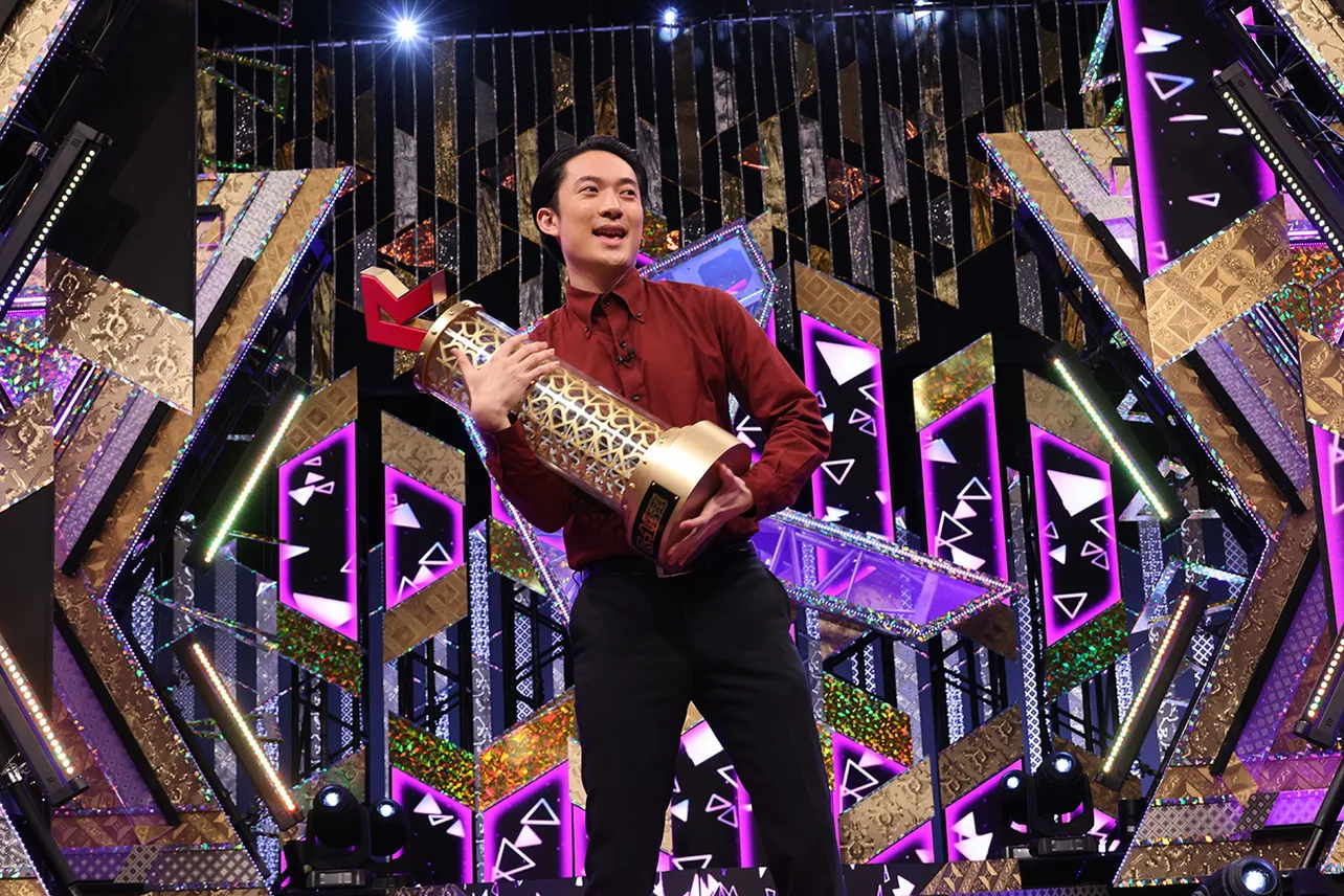 「R-1グランプリ2025」優勝の友田オレ