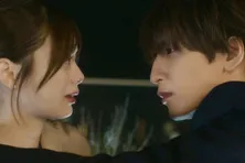 藤井流星“塩谷”が紺野彩夏“楓”に優しく寄り添った場面に「かっこよすぎる！」と反響＜キスでふさいで、バレないで。＞