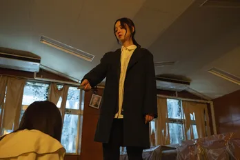 佐々木希“紗智子”、渋谷凪咲“麗奈”への復讐に生きた14年間に終止符「絶対に許さない」＜地獄の果てまで連れていく 最終話＞