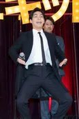 【写真】全力で“コマネチポーズ”披露(笑)！ギャップも魅力的な柳楽優弥