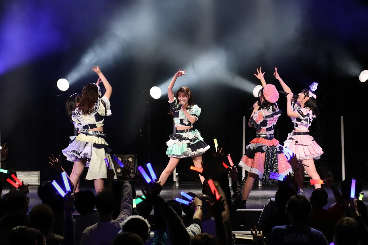 「楽演祭EXTRA -春のアイドル祭り 2025-」でライブパフォーマンスを見せた#Mooove!
