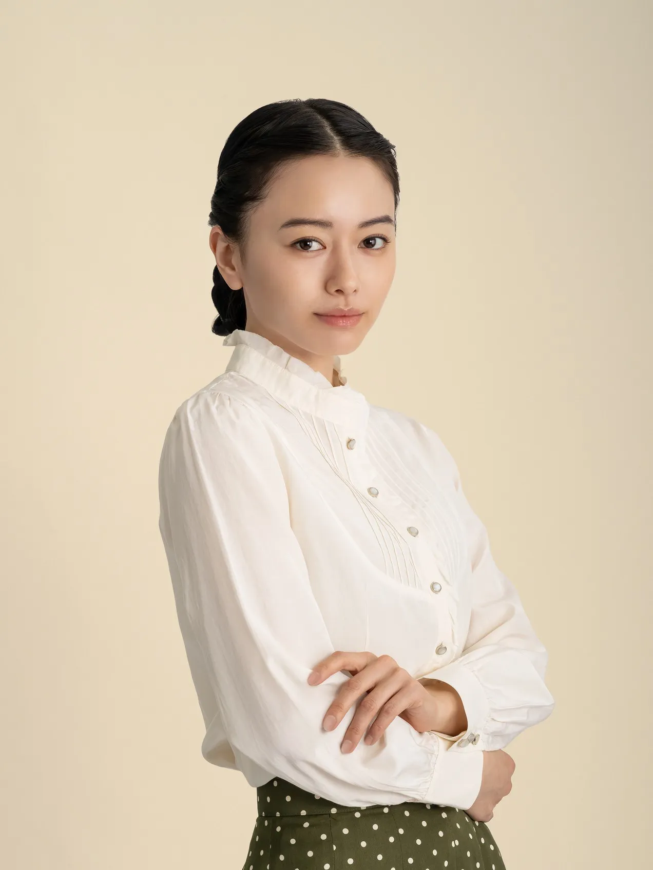 芳森芙美子役・山本舞香