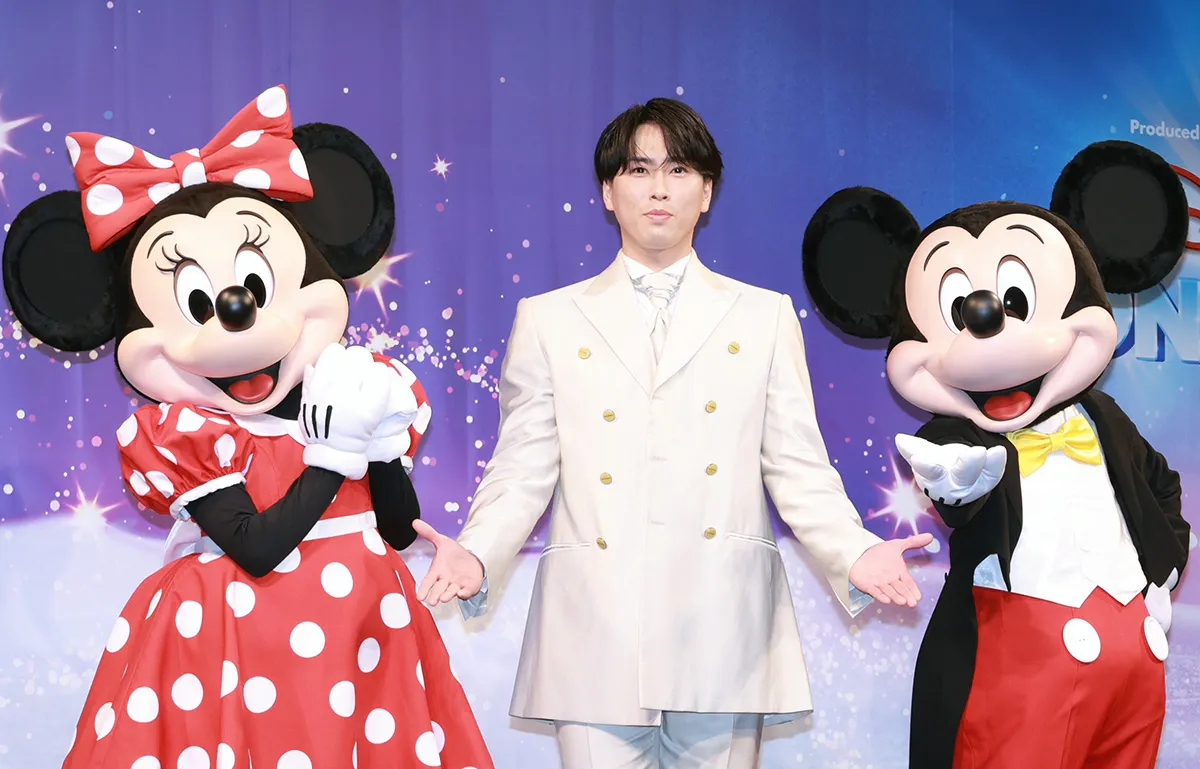 Snow Man宮舘涼太とミッキーマウス、ミニーマウス