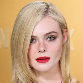 「となりのトトロ」メイ役も…元“天才子役”エル・ファニングが27歳に　ディズニー「マレフィセント」では“プリンセス”好演