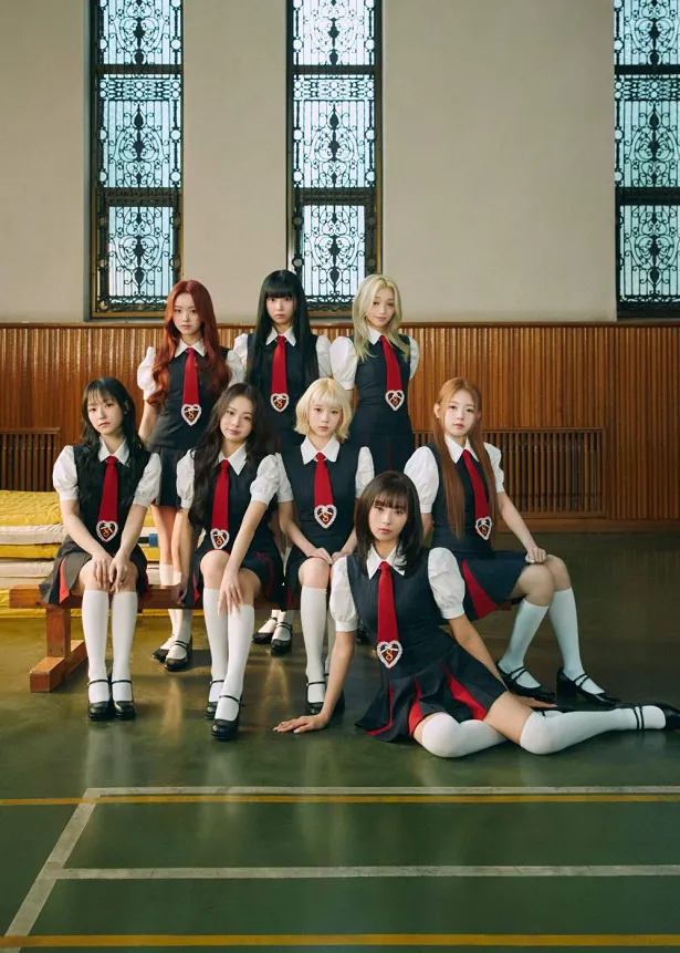 2ndミニアルバム『SWICY』のコンセプトフォトのArchiveバージョンを公開したUNIS