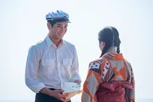 <明日のあんぱん>今田美桜“のぶ”、パン食い競争で助けてくれた中沢元紀“千尋”へ感謝の気持ちを伝える