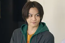 サービス残業をする珠城りょう“植木”に、松田元太“人見”と前田敦子“真野”が会いにいく<人事の人見>