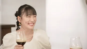 高城れに「ももクロっていう居酒屋を開きたい」和田明日香も驚いた、まぶしい素顔と今後の目標<和田明日香とゆる宅飲み>