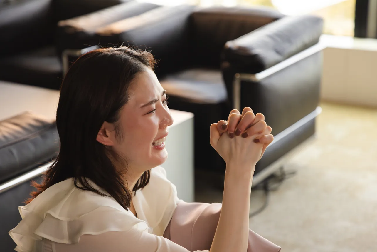 金曜ナイトドラマ「魔物」第1話より