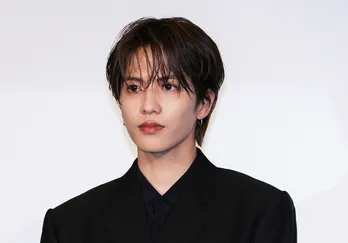 志尊淳、「騙されても傷つかない行動をしよう」“日本の芸能界がそうさせた”説にスタジオから笑いの声<上田と女が吠える夜>