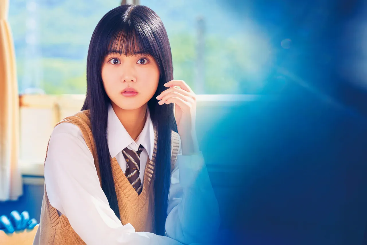 映画「見える子ちゃん」メインビジュアル