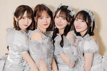 ≠MEが新曲『神様の言うとーり！』制作秘話を明かす、学園アニメのようなMVに「思わず声が出ちゃいました！」