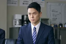 ドリアン・ロロブリジーダ“清川”がドラァグクイーン姿でパフォーマンスをしたシーンに「美しすぎない?」の声<人事の人見>