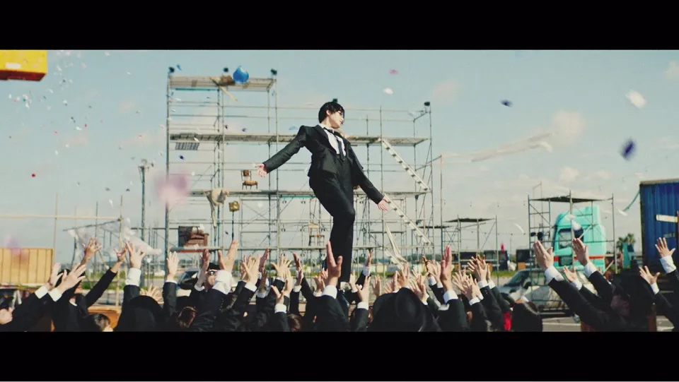 欅坂46 /「風に吹かれても」ミュージックビデオ