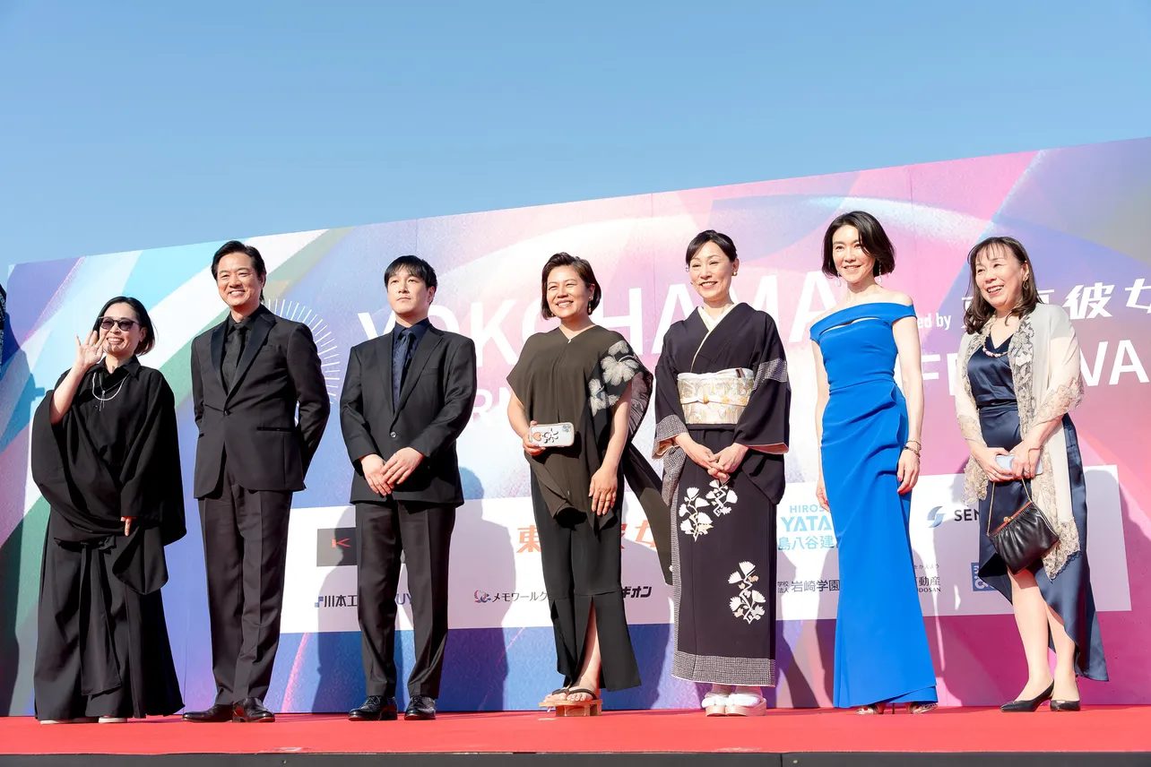 「第3回横浜国際映画祭」レッドカーペットの様子