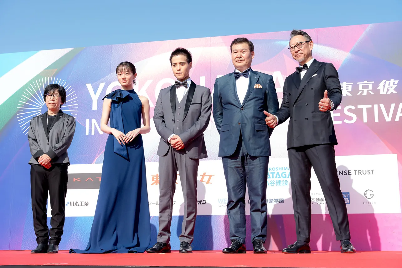 「第3回横浜国際映画祭」レッドカーペットの様子