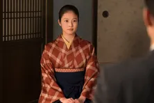 <明日のあんぱん>ふたつの知らせに戸惑う北村匠海“嵩”…朝田家には今田美桜“のぶ”の写真を持参した中島歩“次郎”が訪れる